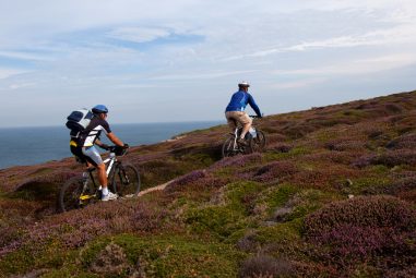 4 of the Best Coastal Bike Rides in the UK